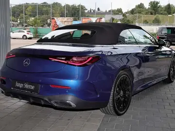 MERCEDES-BENZ CLE 300 4M Cabrio AMG DISTRONIC TOTWINKEL 360