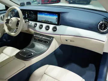 MERCEDES-BENZ E 200 Coupé 4M AMG Line 1H  Pano LUFT &hellip;