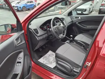 Hyundai i20 1.25 84CP M T Comfort