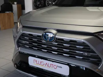Totota RAV 4 Hibrid  4x4  LED