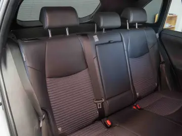 Totota RAV 4 Hibrid  4x4  LED