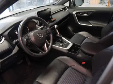 Totota RAV 4 Hibrid  4x4  LED