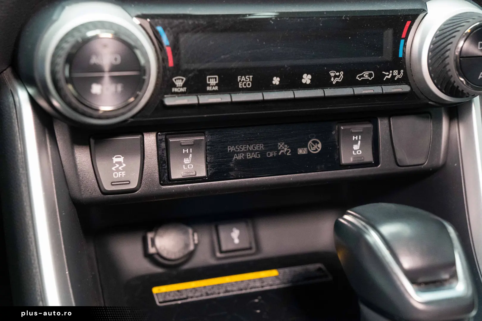 Totota RAV 4 Hibrid  4x4  LED