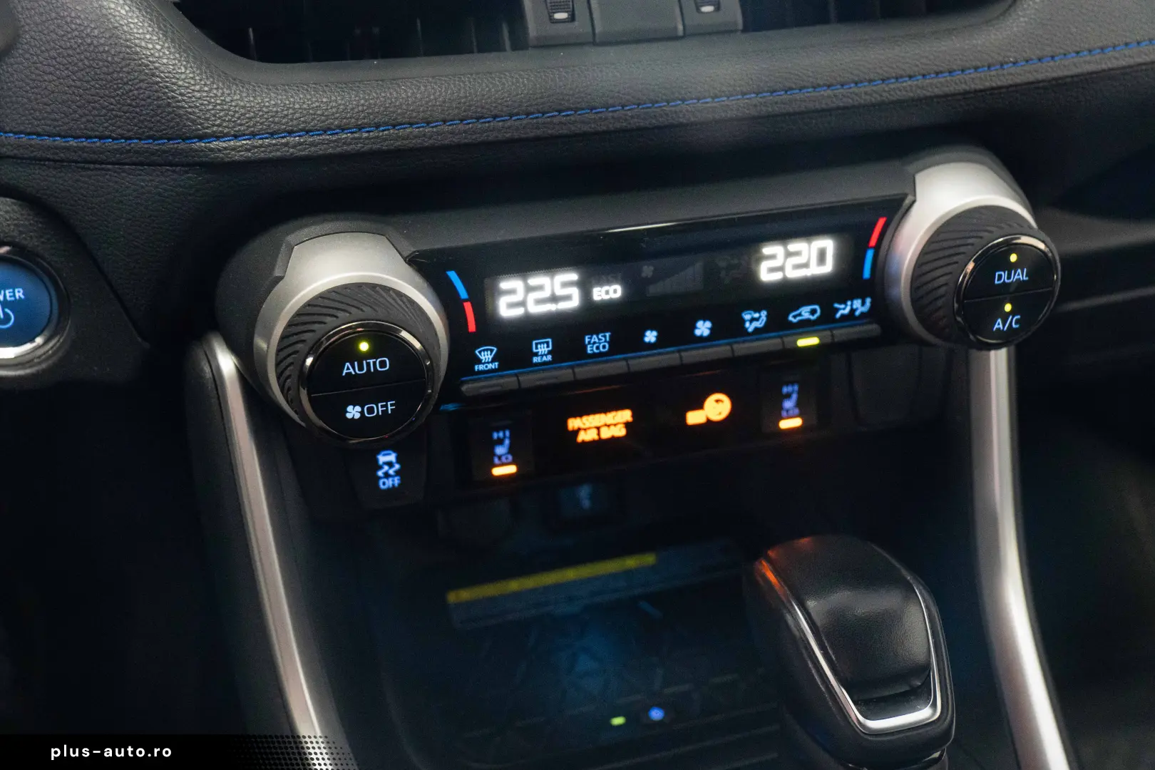 Totota RAV 4 Hibrid  4x4  LED