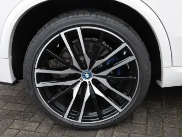 BMW X5 xDrive 45e M-Sport PANO AHK HUD 360  LASER