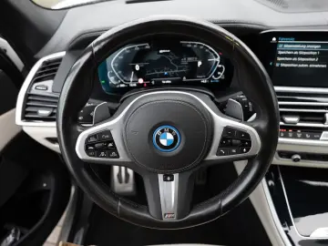 BMW X5 xDrive 45e M-Sport PANO AHK HUD 360  LASER