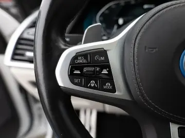 BMW X5 xDrive 45e M-Sport PANO AHK HUD 360  LASER