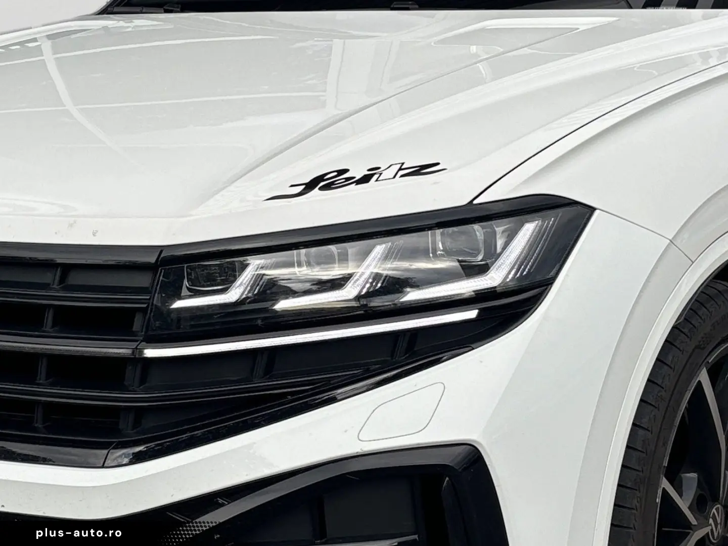 VW Touareg 3.0 TDI 4M R-Line  AHK HEAD-UP STANDH PA