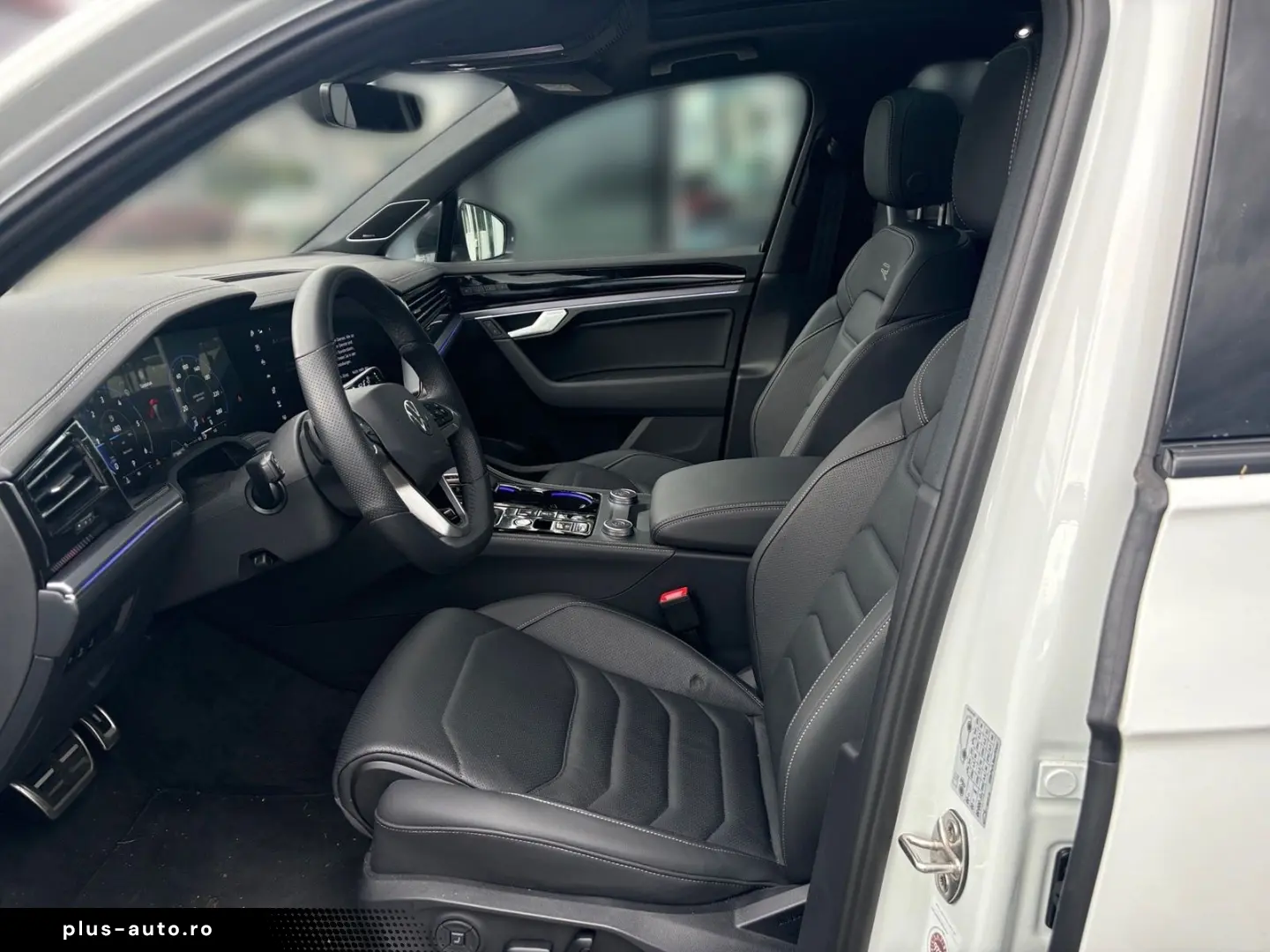 VW Touareg 3.0 TDI 4M R-Line  AHK HEAD-UP STANDH PA