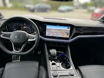 VW Touareg 3.0 TDI 4M R-Line  AHK HEAD-UP STANDH PA