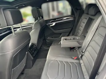 VW Touareg 3.0 TDI 4M R-Line  AHK HEAD-UP STANDH PA