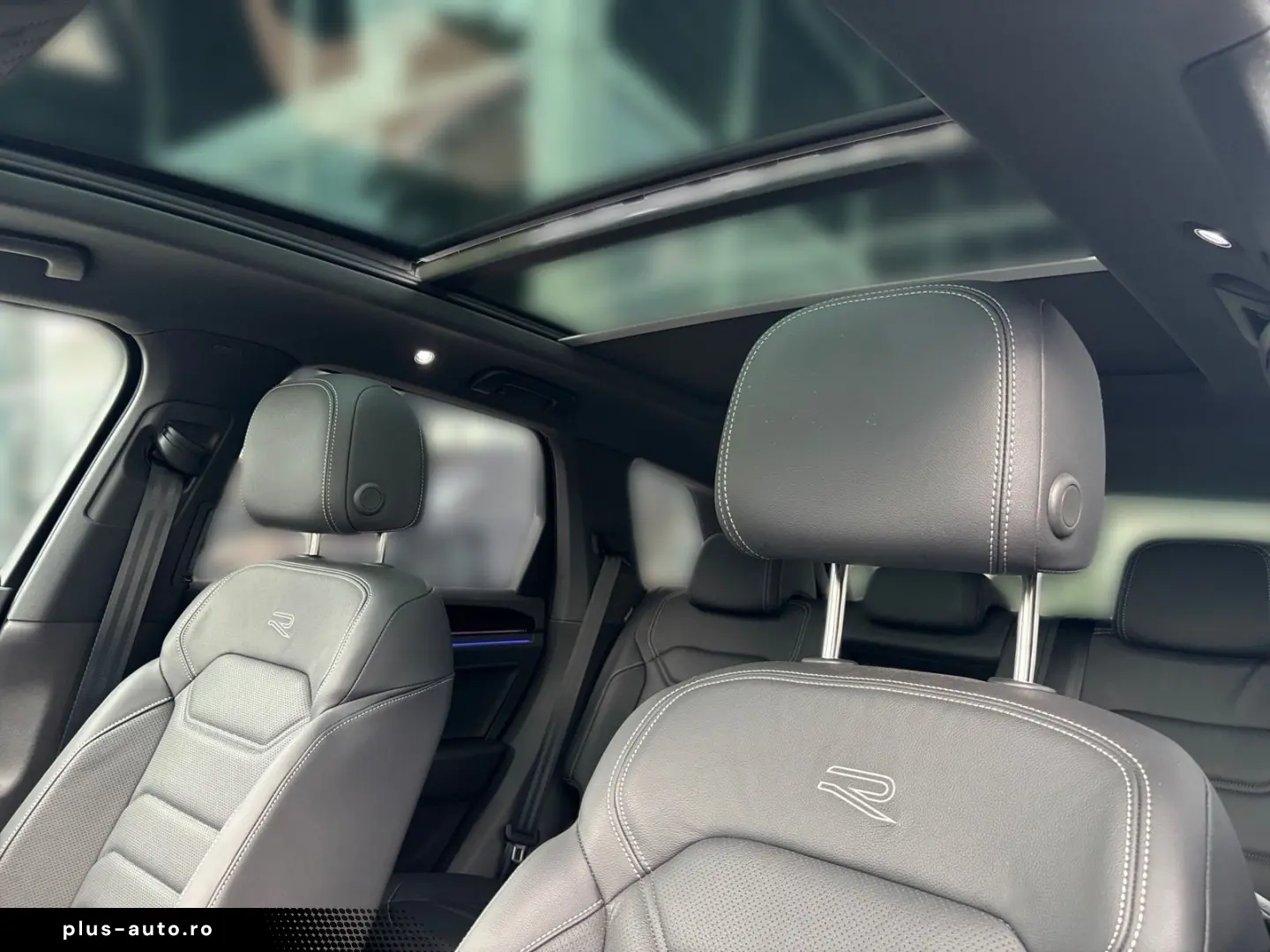 VW Touareg 3.0 TDI 4M R-Line  AHK HEAD-UP STANDH PA