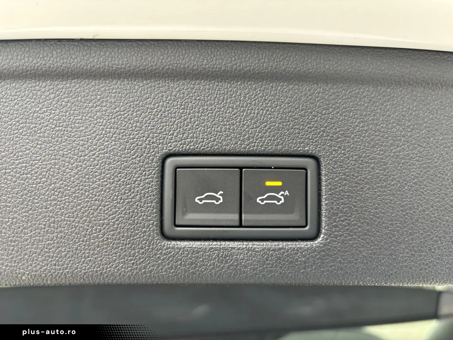 VW Touareg 3.0 TDI 4M R-Line  AHK HEAD-UP STANDH PA