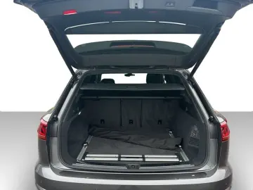 VW Touareg 3.0 V6 TDI Tiptronic 4Motion R-Line AHK