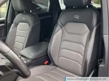 VW Touareg V6 3.0 TSI DSG 4M R-Line Navi LED STHZG