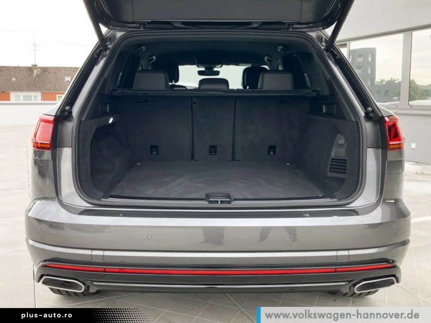 VW Touareg V6 3.0 TSI DSG 4M R-Line Navi LED STHZG