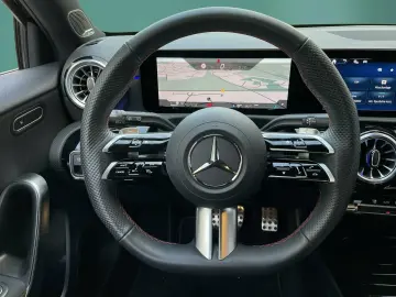 MERCEDES-BENZ A 200 AMG VOR.-DISTRO BURME KAM AMBI L&hellip;