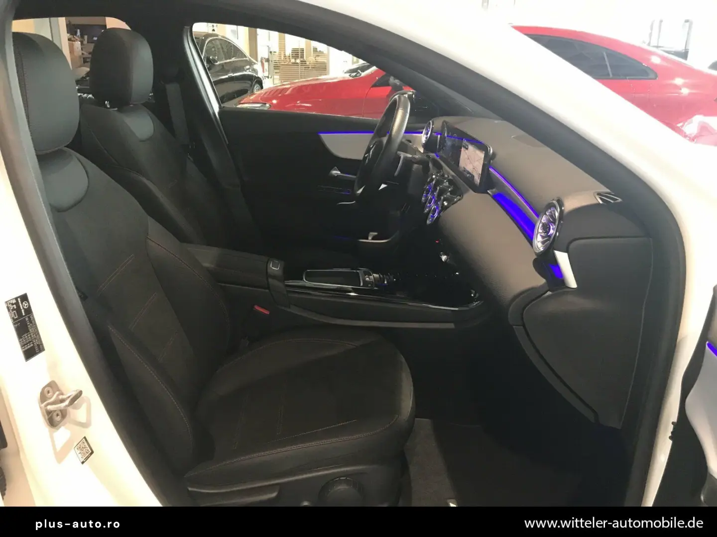 MERCEDES-BENZ A 180 Limousine AMG Line Night Kamera &hellip;