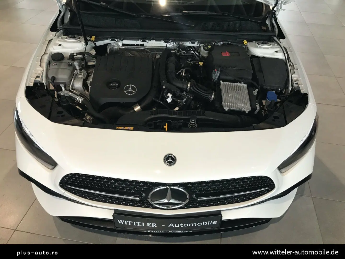 MERCEDES-BENZ A 180 Limousine AMG Line Night Kamera &hellip;