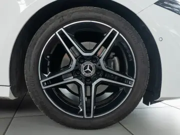 MERCEDES-BENZ A180 AMG Advanced  LED Night KeyGo Amb&hellip;