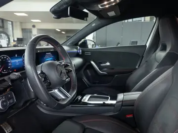 MERCEDES-BENZ A180 AMG Advanced  LED Night KeyGo Amb&hellip;