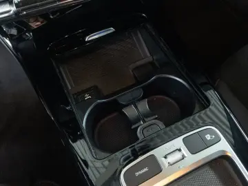 MERCEDES-BENZ A180 AMG Advanced  LED Night KeyGo Amb&hellip;