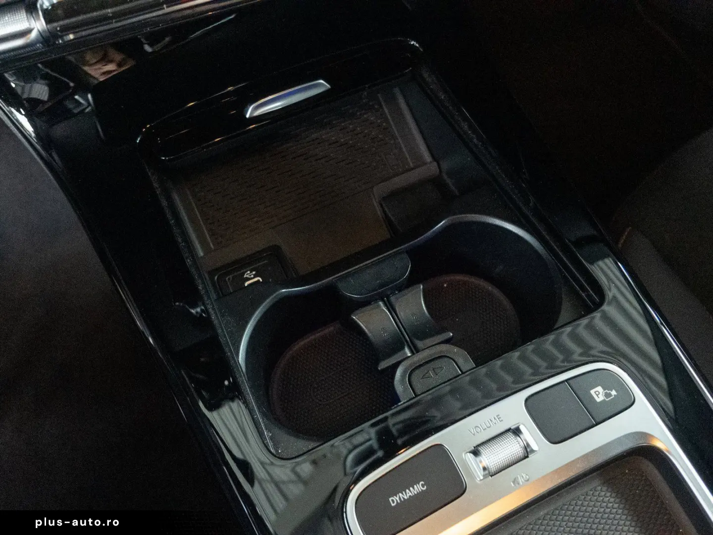 MERCEDES-BENZ A180 AMG Advanced  LED Night KeyGo Amb&hellip;