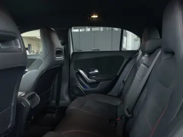 MERCEDES-BENZ A180 AMG Advanced  LED Night KeyGo Amb&hellip;