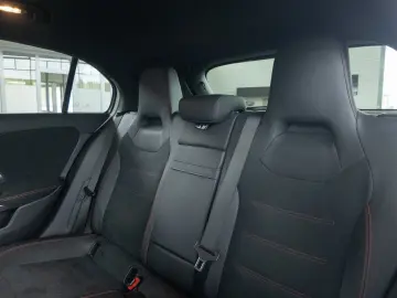 MERCEDES-BENZ A180 AMG Advanced  LED Night KeyGo Amb&hellip;