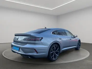 VW Arteon R DSG 4M 2.0 TSI IQ.LIGHT HUD PANO 360