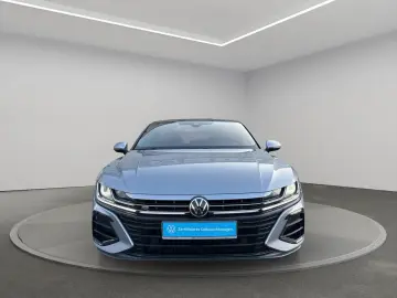 VW Arteon R DSG 4M 2.0 TSI IQ.LIGHT HUD PANO 360