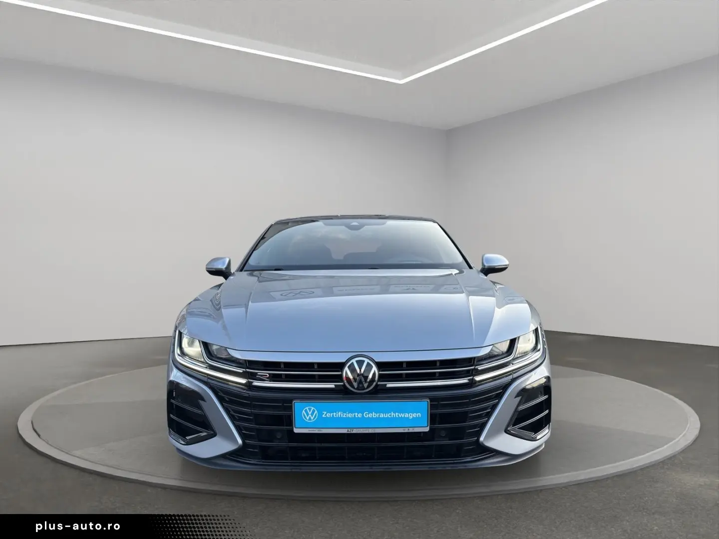 VW Arteon R DSG 4M 2.0 TSI IQ.LIGHT HUD PANO 360