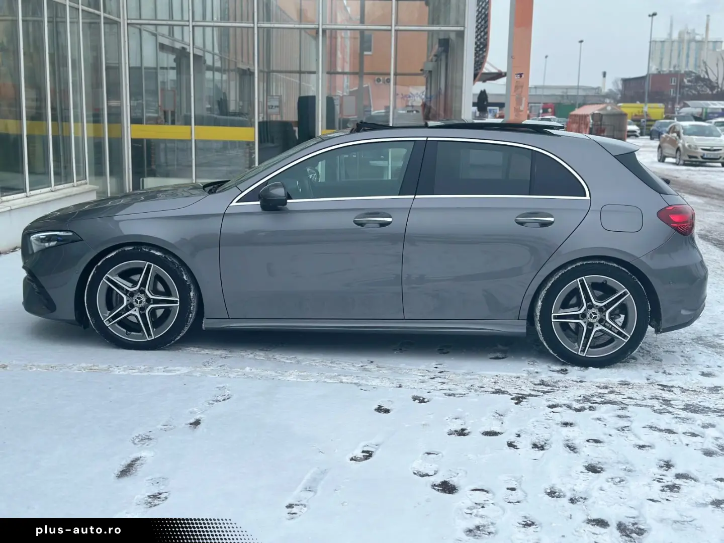 MERCEDES-BENZ A 200 AMG LINE PANO HEADUP 360  LED 7G-DCT