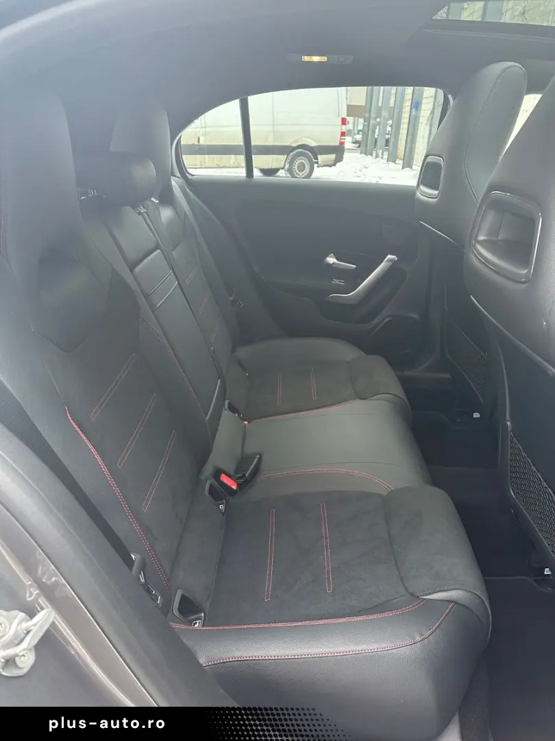 MERCEDES-BENZ A 200 AMG LINE PANO HEADUP 360  LED 7G-DCT