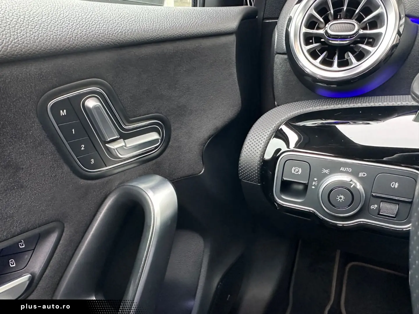 MERCEDES-BENZ A 200 AMG LINE PANO HEADUP 360  LED 7G-DCT