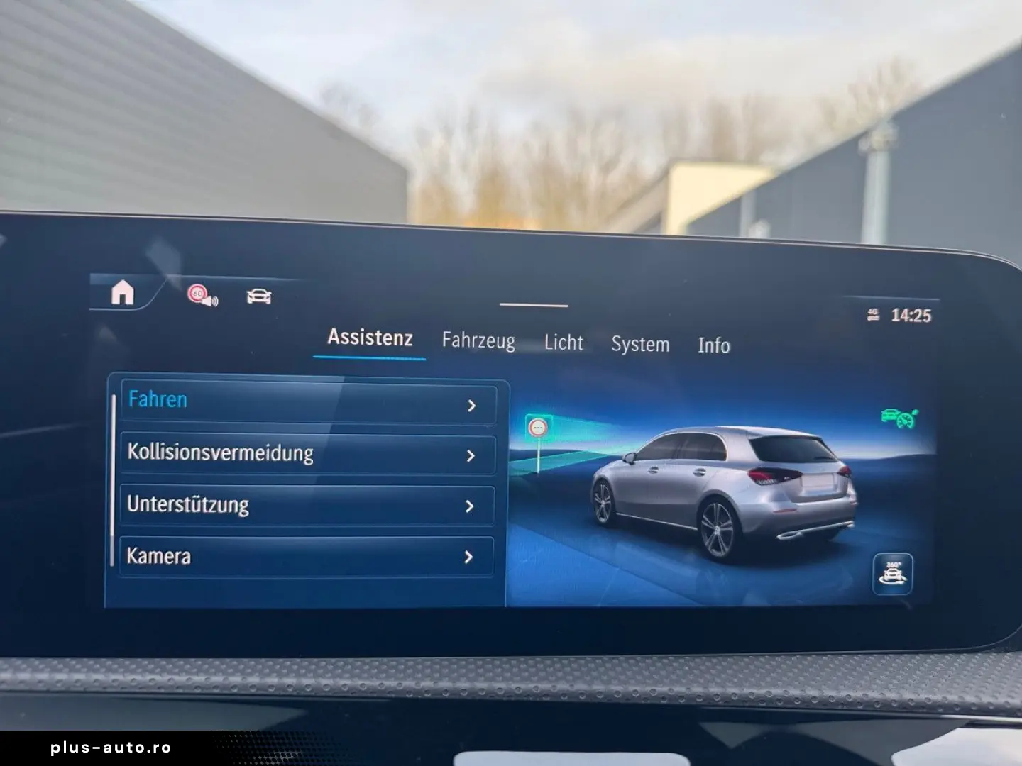 MERCEDES-BENZ A 180 AVANTGARDE PARKTRONIC DISTRONIC LED MBUX