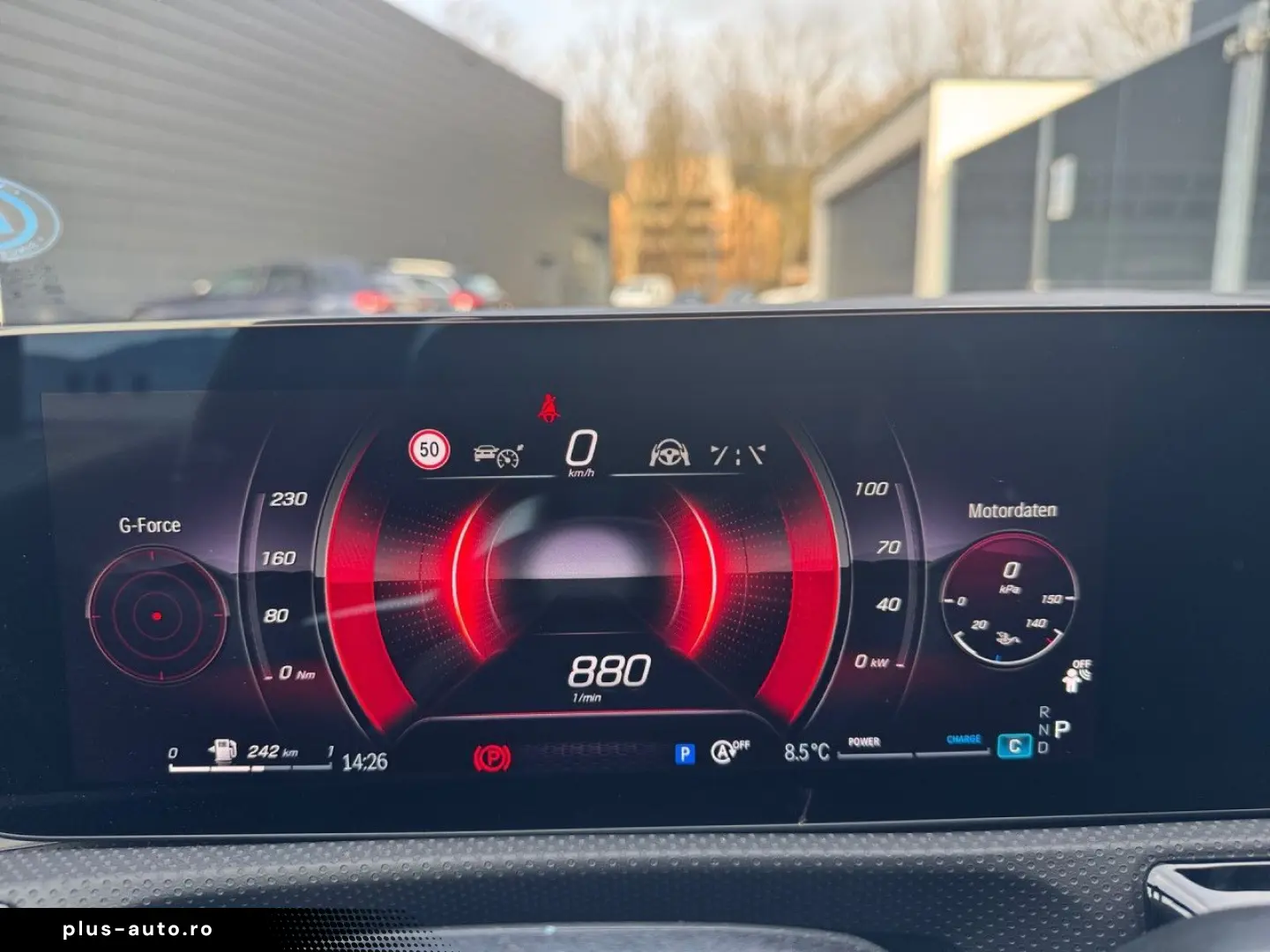 MERCEDES-BENZ A 180 AVANTGARDE PARKTRONIC DISTRONIC LED MBUX