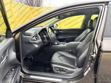 TOYOTA CAMRY 2.5 HYBRID