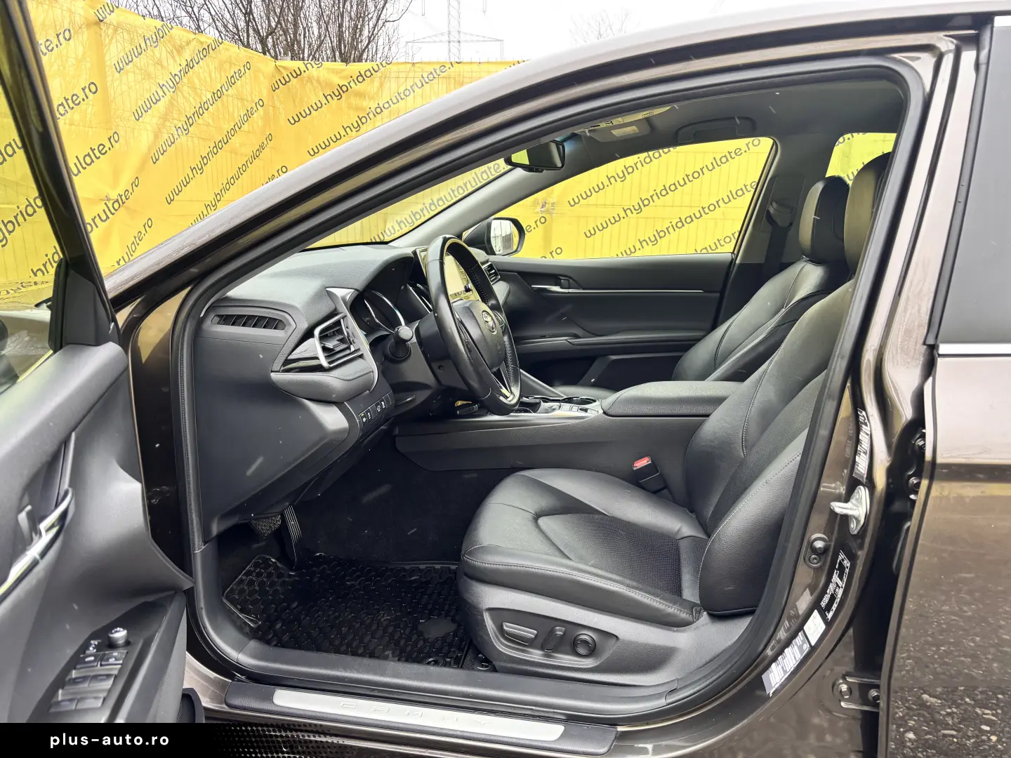 TOYOTA CAMRY 2.5 HYBRID