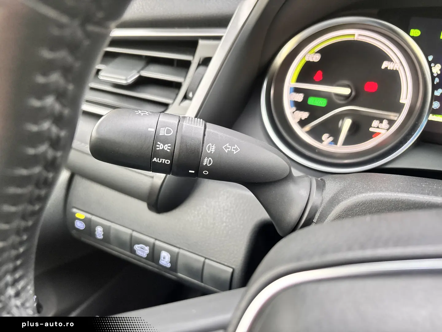 TOYOTA CAMRY 2.5 HYBRID