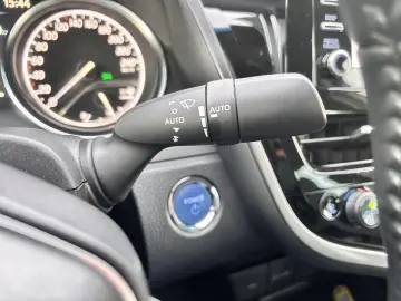 TOYOTA CAMRY 2.5 HYBRID