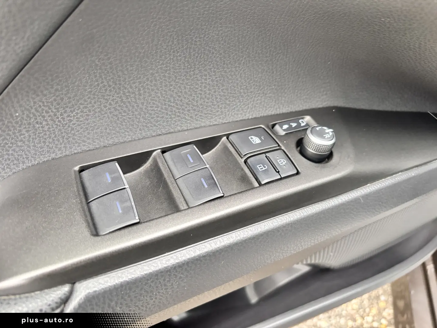 TOYOTA CAMRY 2.5 HYBRID