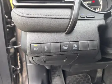 TOYOTA CAMRY 2.5 HYBRID