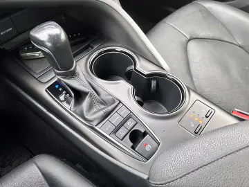 TOYOTA CAMRY 2.5 HYBRID