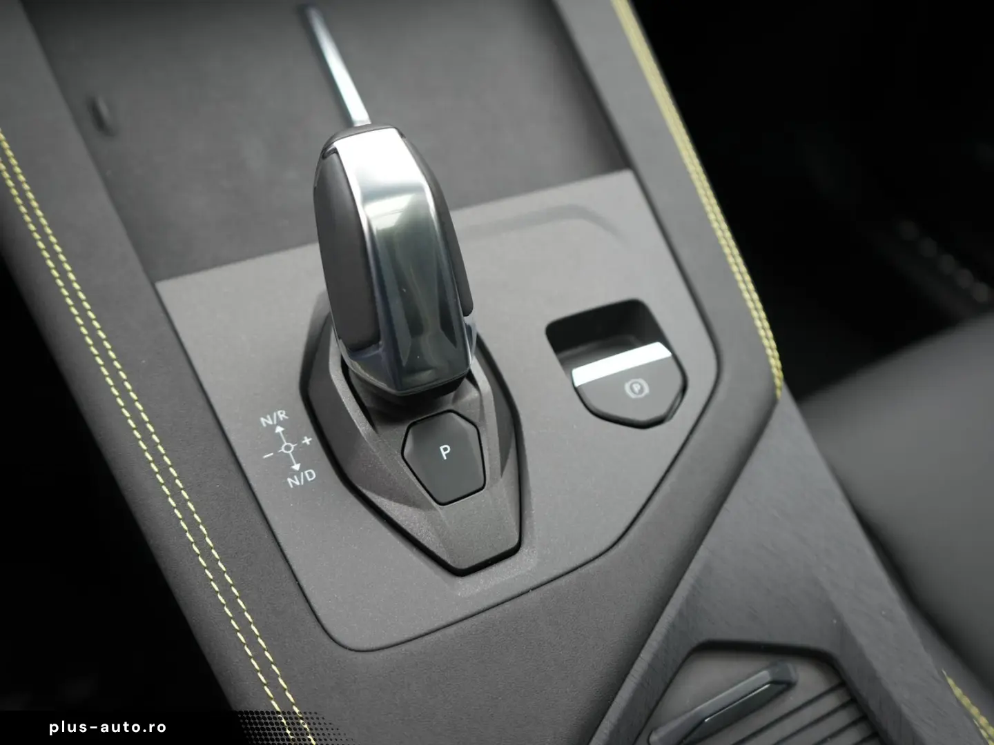 LYNC AND CO 01 1.5 PHEV More  PANO INFI MEMO 360  20  ACC