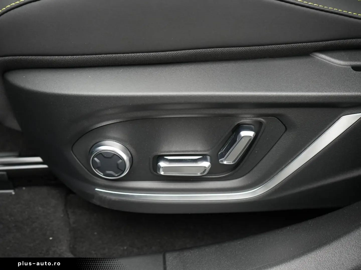 LYNC AND CO 01 1.5 PHEV More  PANO INFI MEMO 360  20  ACC