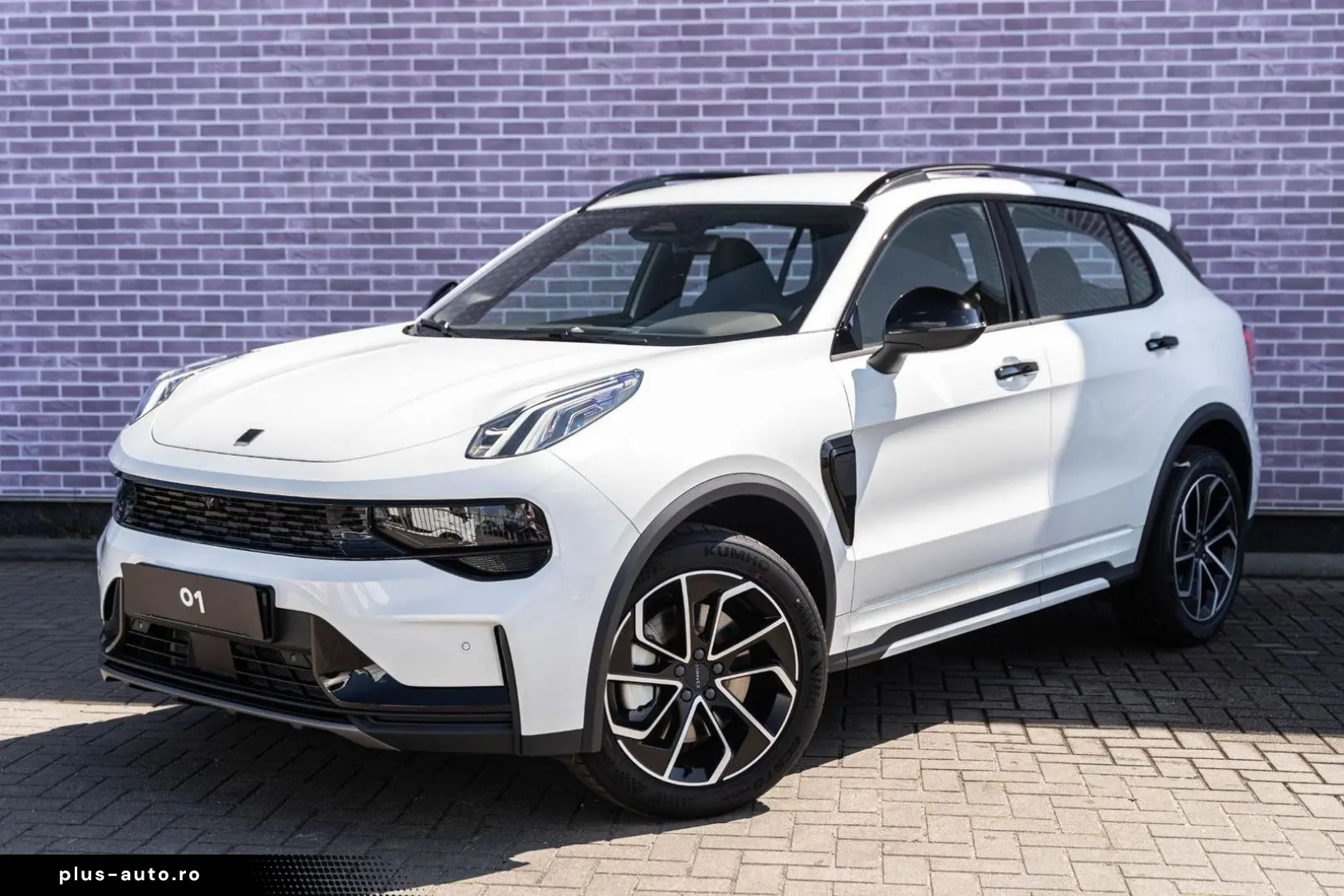 LYNC AND CO 01 1.5 Core PHEV   Model 2025   ACC   Keyless En