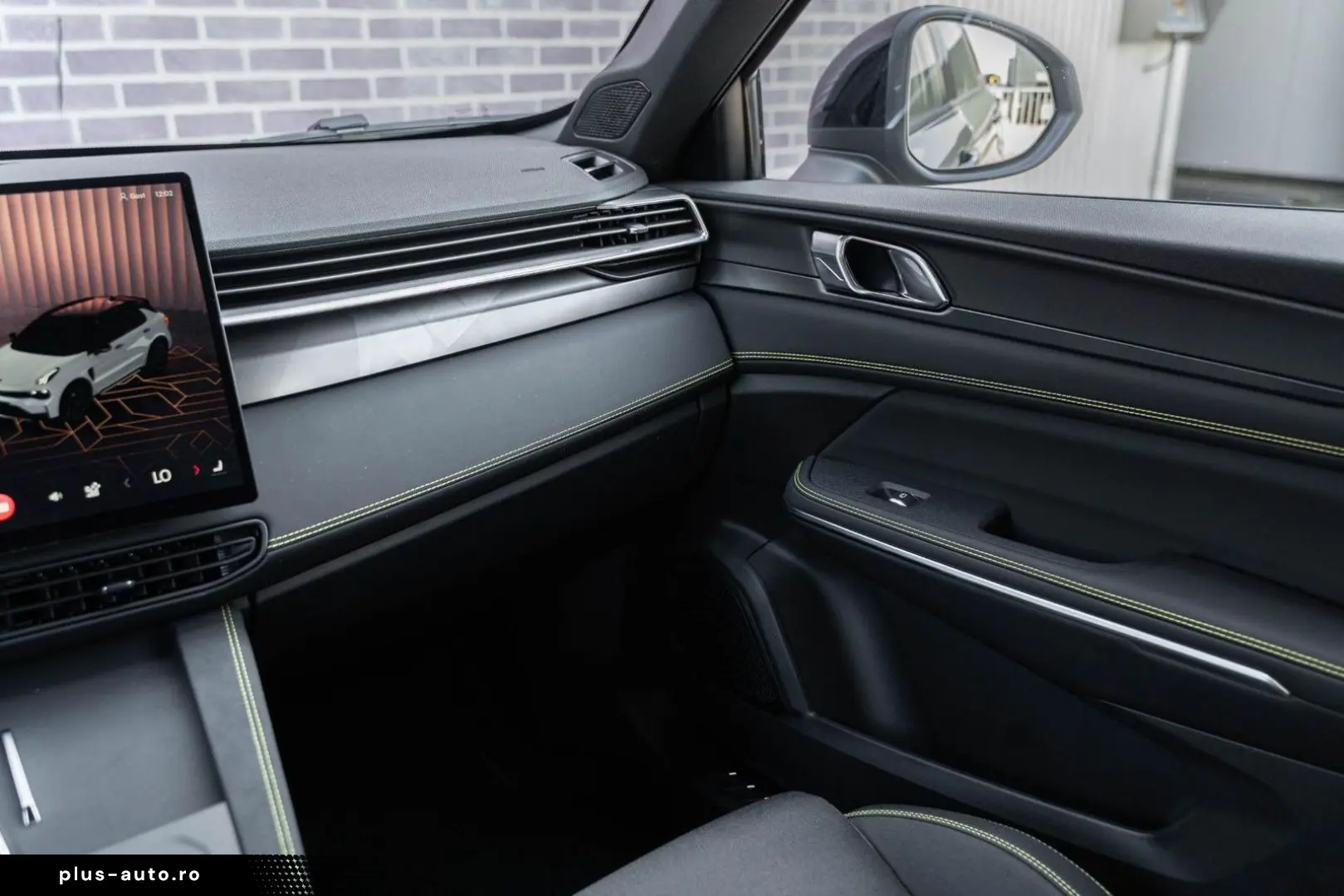 LYNC AND CO 01 1.5 Core PHEV   Model 2025   ACC   Keyless En