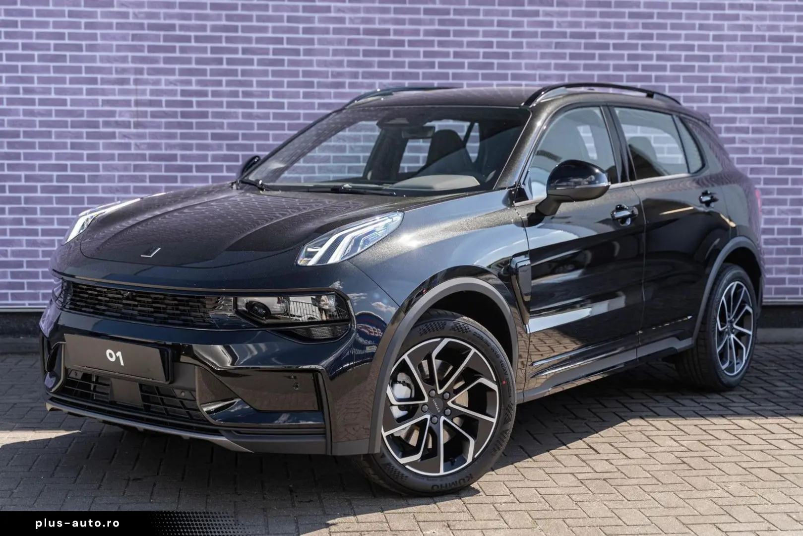 LYNC AND CO 01 1.5 Core PHEV   Model 2025     ACC   Keyless