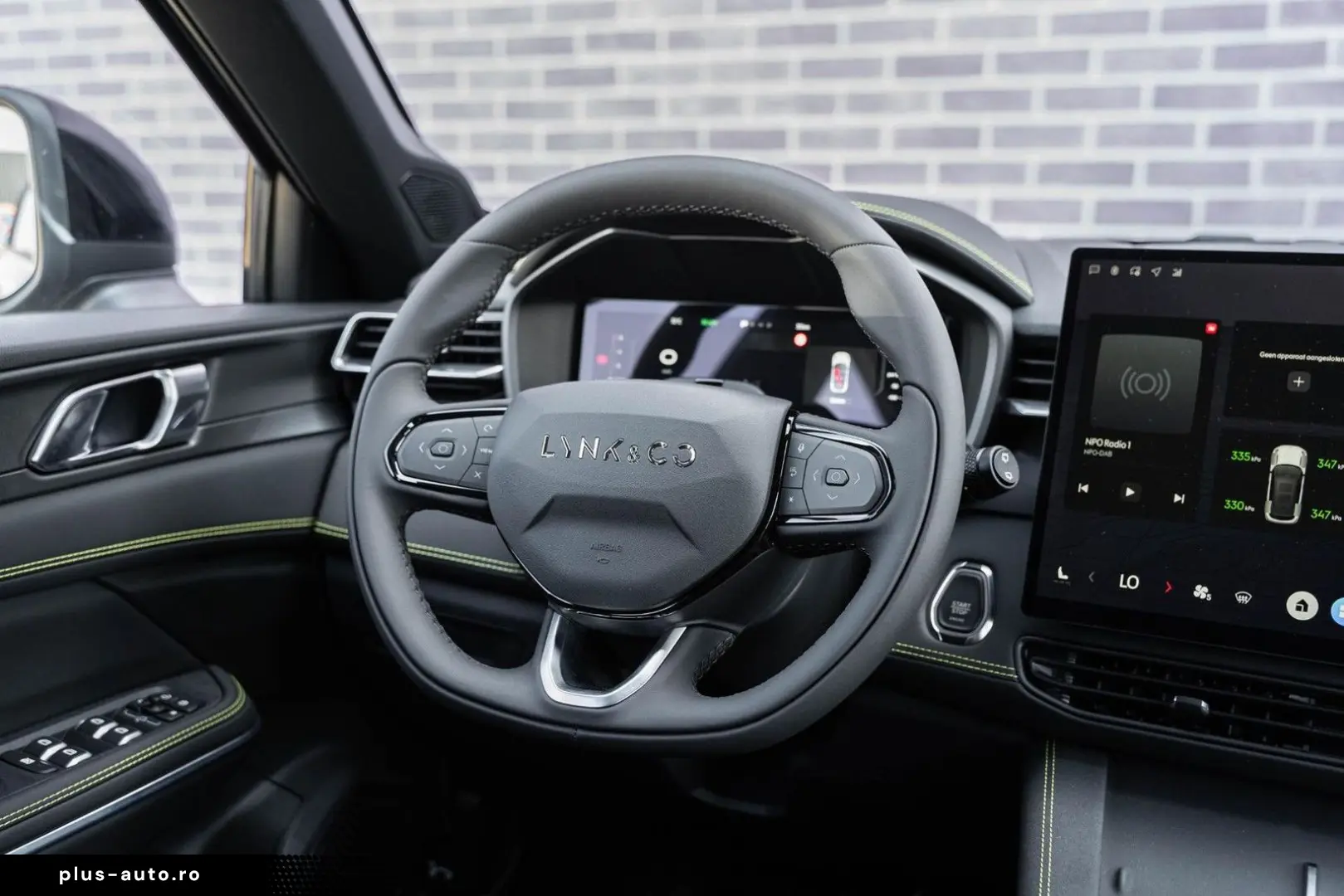 LYNC AND CO 01 1.5 Core PHEV   Model 2025     ACC   Keyless